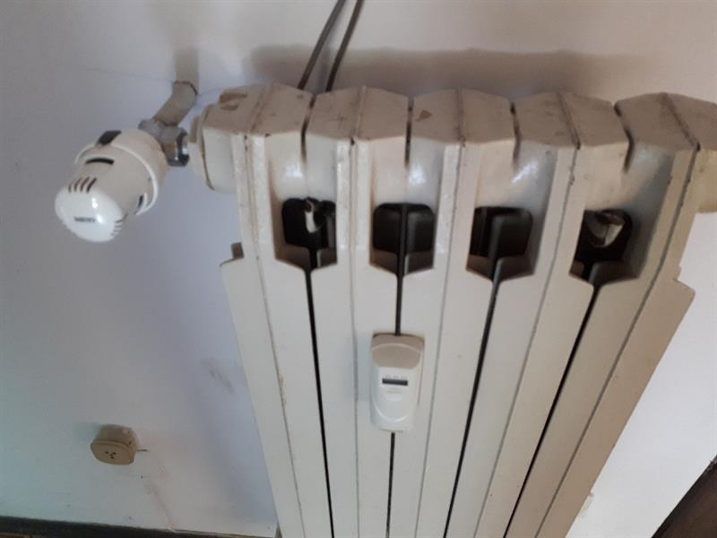 Termosifone con valvole termostatiche