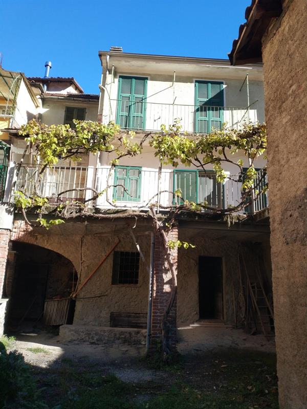 Esterno dall'interno