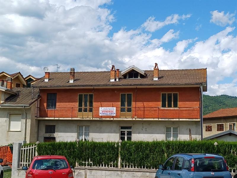 Esterno