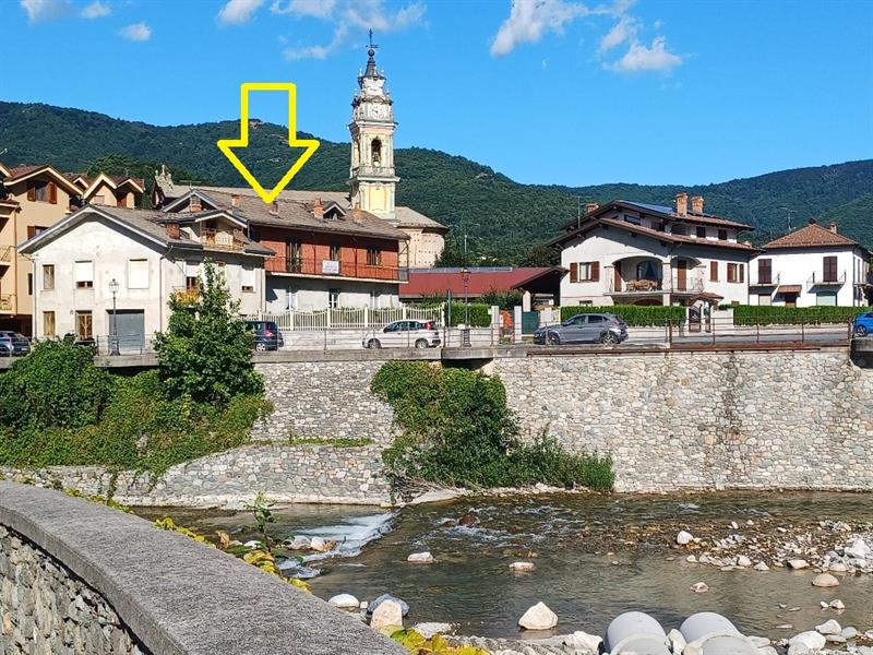Esterno
