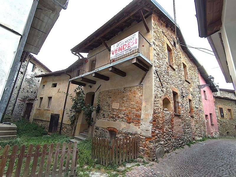 Esterno